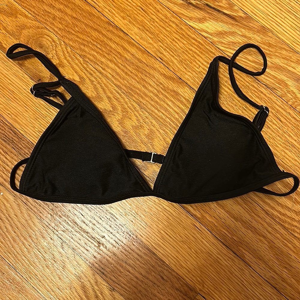 Black bikini top